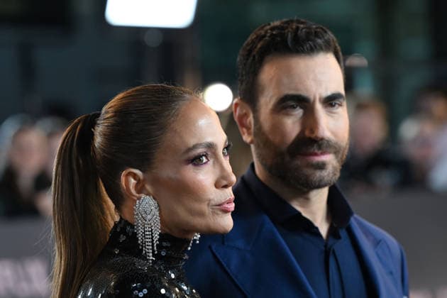 Office Romance UK Premiere in London LONDON, ENGLAND - JUNE 03: Jennifer Lopez and Brett Goldstein attending the Office Romance UK Premiere at BFI Southbank on June 03, 2026 in London, England CAP MAR MAR Great Britain Copyright: xMartinxHarris CapitalxPicturesx
