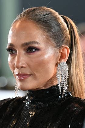 Office Romance UK Premiere in London LONDON, ENGLAND - JUNE 03: Jennifer Lopez attending the Office Romance UK Premiere at BFI Southbank on June 03, 2026 in London, England CAP MAR MAR Great Britain Copyright: xMartinxHarris CapitalxPicturesx