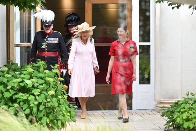 . 04 06 2026. London, United Kingdom. Queen Camilla attends Founder s Day at The Royal Hospital Chelsea in London, where she met the resident Chelsea Pensioners.  xPoolx xi-Imagesx IIM-26807-0009