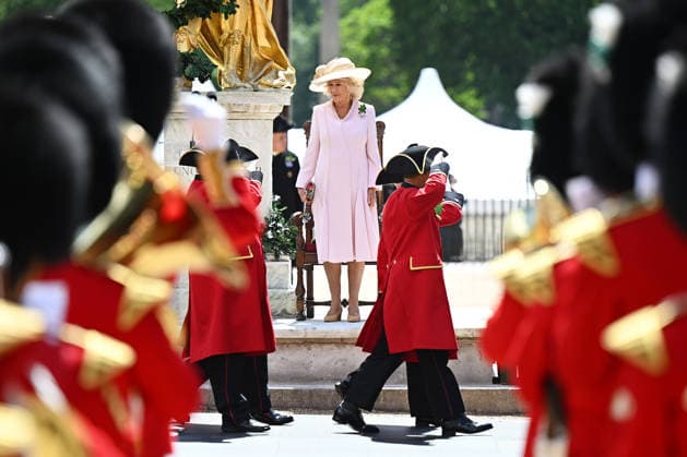 . 04 06 2026. London, United Kingdom. Queen Camilla attends Founder s Day at The Royal Hospital Chelsea in London, where she met the resident Chelsea Pensioners.  xPoolx xi-Imagesx IIM-26807-0016