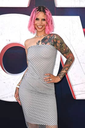 Eleanor Barnes Snitchery bei der Weltpremiere des Kinofilms Scary Movie im Paramount Theatre. Los Angeles, 03.06.2026 *** Eleanor Barnes Snitchery at the world premiere of the movie Scary Movie at the Paramount Theatre Los Angeles, 03 06 2026 Foto:xD.xStarbuckx xFuturexImagex scary_6647