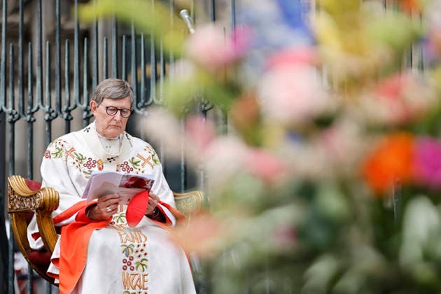 Erzbischof Rainer Maria Kardinal Woelki beim Pontifikalamt zu Fronleichnam 2026 auf dem Roncalliplatz mit anschließender Prozession durch die Kölner Innenstadt. Köln, 04.06.2026 NRW Deutschland *** Archbishop Rainer Maria Cardinal Woelki at the pontifical mass for Corpus Christi 2026 on Roncalliplatz followed by a procession through Cologne city center Cologne, 04 06 2026 NRW Germany Copyright: xChristophxHardtx