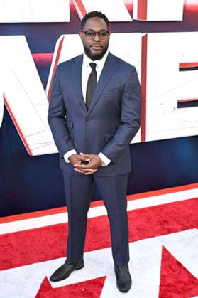 Nick Jones Jr. bei der Weltpremiere des Kinofilms Scary Movie im Paramount Theatre. Los Angeles, 03.06.2026 *** Nick Jones Jr at the world premiere of the movie Scary Movie at the Paramount Theatre Los Angeles, 03 06 2026 Foto:xD.xStarbuckx xFuturexImagex scary_6704