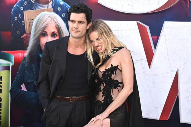 Dylan McTee und Olivia Rose Keegan bei der Weltpremiere des Kinofilms Scary Movie im Paramount Theatre. Los Angeles, 03.06.2026 *** Dylan McTee and Olivia Rose Keegan at the world premiere of the movie Scary Movie at the Paramount Theatre Los Angeles, 03 06 2026 Foto:xD.xStarbuckx xFuturexImagex scary_6766