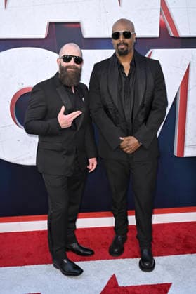 Michael Tiddes und Shawn Wayans bei der Weltpremiere des Kinofilms Scary Movie im Paramount Theatre. Los Angeles, 03.06.2026 *** Michael Tiddes and Shawn Wayans at the world premiere of the movie Scary Movie at the Paramount Theatre Los Angeles, 03 06 2026 Foto:xD.xStarbuckx xFuturexImagex scary_6781