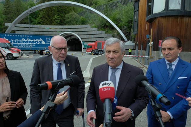 IPA85316397 - Autonomous Region Valle d Aosta Minister of Foreign Affairs and International Cooperation Antonio Tajani at the Mont Blanc Tunnel for a press pointwith Valled Aosta President Renzo Testolin and Piedmont Region President Alberto Cirio  Copyright: xCOSTANTINOxSERGIx xCostantinoxSergix 85316397