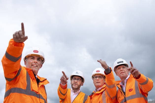 Prime Minister Sir Keir Starmer visits York Prime Minister Keir Starmer visits the York Central construction site in York, England. He was joined on the visit by Steve Reed, Housing Secretary and the Mayor of York and North Yorkshire David Skaithe 04 06 2026  Copyright: xJamesxGlossopx NINTCHDBPICT001085932065