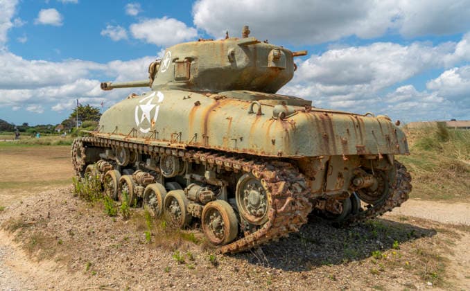 artillerie,geschütz,kampfpanzer,geschütze,kanone,kanonen ** artillery,ordnance,battle tank,artilleries,ordnances n9a-qps