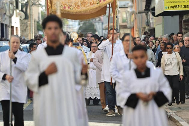 CAMPINAS, SP - 04.06.2026: PROCISSaO DE CORPUS CHRISTI - Mass and Corpus Christi procession in Campinas (SP) at the Carmo church in the city center. The faithful walked through the streets around the church. x2956260x  LeandroxFerreira