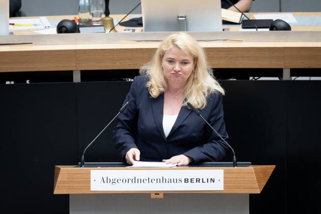 Berlin, AGH, Abgeordnetenhaus, Kristin Brinker, AfD Berlin, AGH, Abgeordnetenhaus, Landesparlament, Kristin Brinker, AfD Berlin Berlin GER *** Berlin, AGH, House of Representatives, Kristin Brinker, AfD Berlin, AGH, House of Representatives, State Parliament, Kristin Brinker, AfD Berlin Berlin GER