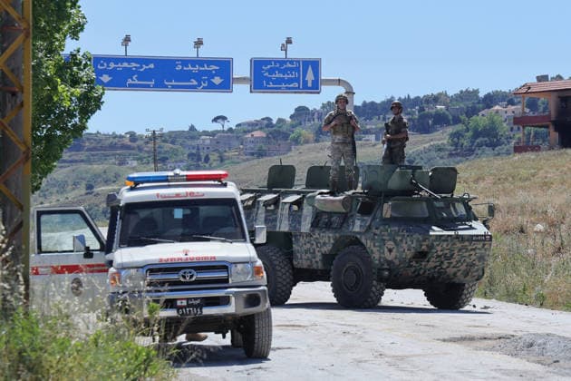 Lebanese Army announced that it has deployed to the town of Dibbin NABATIEH, LEBANON - JUNE 04: Israeli Army engineering vehicles clears the road by removing piles of dirt and rubble as the Lebanese Army announced that it had entered, where Israeli forces had recently withdrawn after carrying out attacks in the town of Dibbin, Nabatieh, Lebanon, on June 04, 2026. Ramiz Dallah Anadolu Nabatieh Lebanon. Editorial use only. Please get in touch for any other usage.  Copyright: x2026xAnadoluxRamizxDallahx