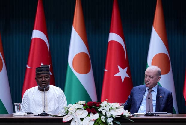Turkiye and Niger sign joint agreements in Ankara ANKARA, TURKIYE - JUNE 04: Turkish President Recep Tayyip Erdogan (R) and Nigerien President Abdourahamane Tchiani (L) hold a press meeting after their one-on-one and interdelegation meetings at the Presidential Complex in Ankara, Turkiye on June 04, 2026. Ercin Erturk Anadolu Ankara Turkey. Editorial use only. Please get in touch for any other usage.  Copyright: x2026xAnadoluxErcinxErturkx