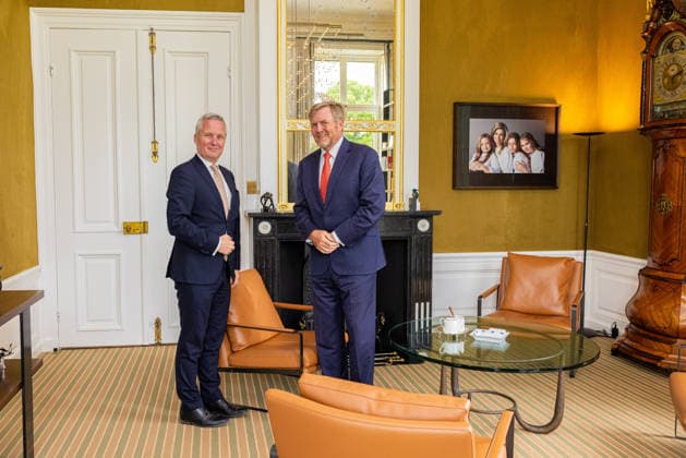 04-06-2026 HtB King Willem-Alexander during a meetign with de heer E. van der Burg, staatssecretaris van Binnenlandse Zaken en Koninkrijksrelaties (Koninkrijksrelaties en Slagvaardige Overheid) at palace Huis ten Bosch in The Hague. Â  Copyright: xPPEx