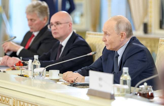 Russia Putin International News Agencies Heads 9181713 04.06.2026 Russian President Vladimir Putin holds a meeting with heads of international news agencies as part of the St. Petersburg International Economic Forum (SPIEF) at the Constantine Palace in Strelna in the suburb of St. Petersburg, Russia. Valeriy Sharifulin Sputnik St. Petersburg Russia  Copyright: xValeriyxSharifulinx