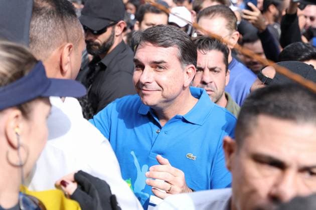 34th March for Jesus in Sao Paulo Senator and pre-candidate for the presidency of the Republic of Brazil, Flavio Bolsonaro, during the 34th March for Jesus, in the northern zone of Sao Paulo, this Thursday, June 4, 2026 SAO PAULO SAO PAULO BRAZIL Copyright: xMarinaxUezimax