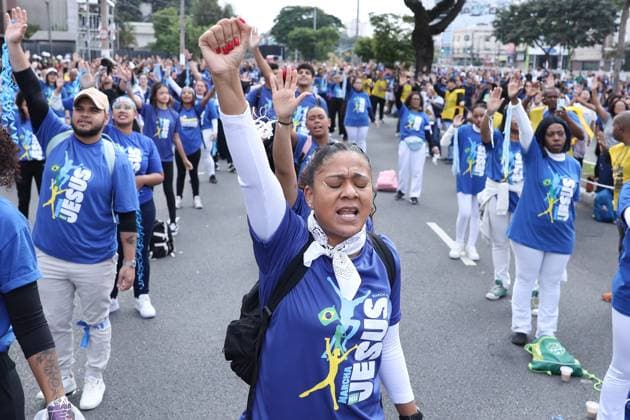 34th March for Jesus in Sao Paulo Faithful participate in the 34th March for Jesus, gathering at the Luz metro station towards Praca Herois da FEB, in the northern zone of Sao Paulo, this Thursday, June 4, 2026 SAO PAULO SAO PAULO BRAZIL Copyright: xMarinaxUezimax