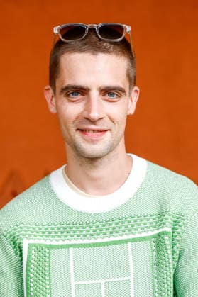 Jules Sagot au photocall du village lors des Internationaux de France de Tennis de Roland Garros 2026, à Paris, France, le 4 juin 2026 Jacovides Moreau Bestimage Celebs attending the village photocall during the 2026 French Open at Roland Garros in Paris, France, on June 4, 2026 Paris France  Copyright: xJACOVIDES-MOREAUx xBESTIMAGExJACOVIDES-MOREAUx xBESTIMAGEx