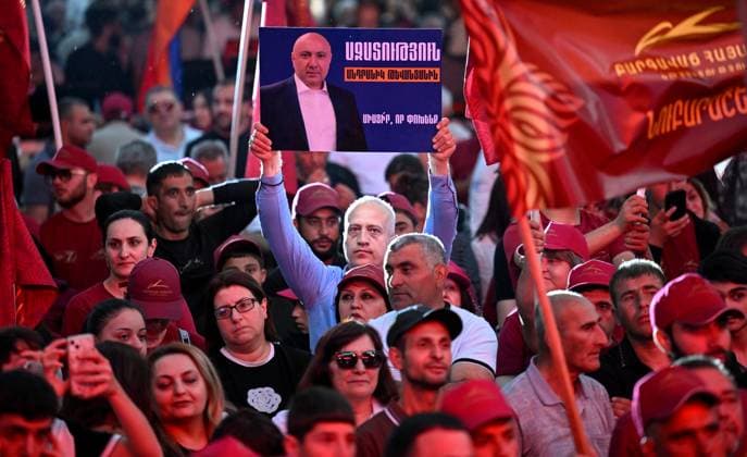 Armenia Parliamentary Election Preparations 9181544 04.06.2026 Supporters of the Prosperous Armenia party attend an election campaign rally ahead of the Armenian parliamentary election in Yerevan, Armenia. Yuri Kochetkov Sputnik Yerevan Armenia  Copyright: xYurixKochetkovx