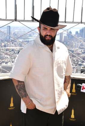 NEW YORK, NY- JUNE 4: Carin Leon Visits the Empire State Building promoting his ˜De Sonora Para El Mundo™ North American Tour, on June 4, 2026 in New York City. Copyright: xmpi099x