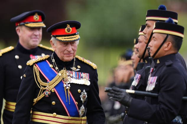 Royal visit to the King s Gurkha Artillery King Charles III inspects the King s Gurkha Artillery regiment during a visit to the King s Gurkha Artillery in Larkhill, Wiltshire. The regiment was formally established in April 2025, and the Formation Parade will mark the first ceremonial opportunity to celebrate the creation of the Army s first dedicated Gurkha Artillery unit. Picture date: Thursday June 4, 2026., Credit:Aaron Chown PA ROTA - B68 Avalon UK, Larkhill  Copyright: xAaronxChownx xPAxROTAx-xB68x xAvalonx 1107777899