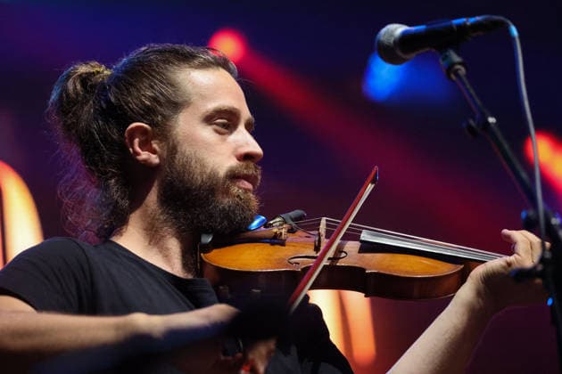 04.06.2026, Bellinzona, Parco Urbano, Nevermind Music Fest 2026: The Vad Vuc, Alberto Albi Freddi, fiddle Bellinzona Parco Urbano Ticino Switzerland *** 04 06 2026, Bellinzona, Parco Urbano, Nevermind Music Fest 2026 The Vad Vuc, Alberto Albi Freddi, fiddle Bellinzona Parco Urbano Ticino Switzerland Copyright: xJustPictures.ch FrancescoxMinghettix jp-en-FrMi-MNG_0639