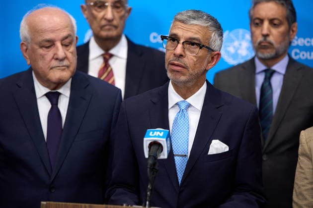 June 4, 2026, New York, New York, USA: Abdulaziz M. Alwasil (r), Permanent Representative of Saudi Arabia to the United Nations, speaks to reporters as Riyad Mansour (l), Permanent Observer of the State of Palestine to the United Nations, looks on during a Security Council stakeout at U.N. headquarters. New York USA - ZUMAs237 20260604_aap_s237_032 Copyright: xMarkxJ.xSullivanx