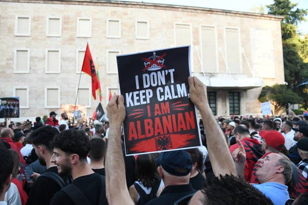 Protests against tourism project continue in Albania TIRANA, ALBANIA - JUNE 4: Demonstrators carrying banners and placards gather on the Boulevard of the Martyrs of the Nation to protest the planned sale of a beach in the Zvernec area of Vlora as part of a tourism development project, in Tirana, Albania on June 4, 2026. Olsi Shehu Anadolu Tirana Albania. Editorial use only. Please get in touch for any other usage.  Copyright: x2026xAnadoluxOlsixShehux