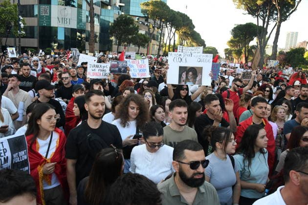 Protests against tourism project continue in Albania TIRANA, ALBANIA - JUNE 4: Demonstrators carrying banners and placards gather on the Boulevard of the Martyrs of the Nation to protest the planned sale of a beach in the Zvernec area of Vlora as part of a tourism development project, in Tirana, Albania on June 4, 2026. Olsi Shehu Anadolu Tirana Albania. Editorial use only. Please get in touch for any other usage.  Copyright: x2026xAnadoluxOlsixShehux