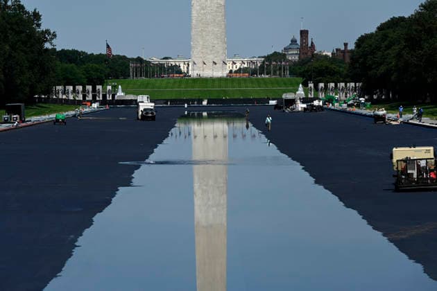 Trump s remodeled Lincoln Memorial Reflecting Pool fills with water The reflecting pool is refilled after being repainted at the directive of President Donald Trump ahead of America 250 on June 4, 2026 in Washington, DC.. Photo by Olivier Douliery ABACAPRESS.COM Washington DC United States  Copyright: xDoulieryxOlivier ABACAx