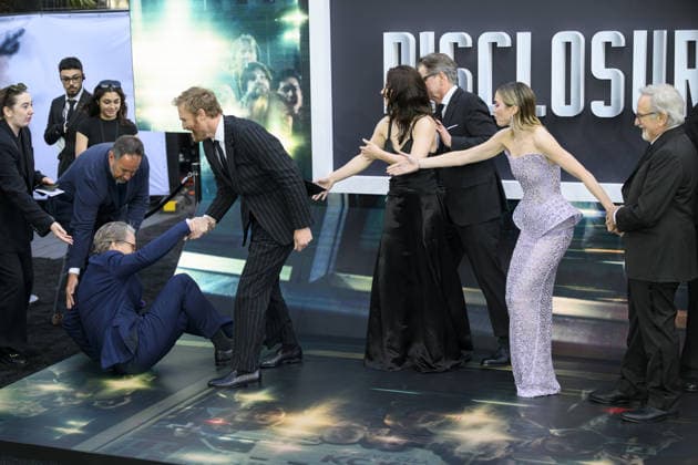 Celebrities attend the Disclosure Day film premiere at Leicester Square, London Featuring: Screenwriter David Koepp falls on the carpet Where: London, United Kingdom When: 04 Jun 2026 Credit: Cover Images **NOT AVAILABLE FOR HELLO MAGAZINE** EDITORIAL USE ONLY. NOT FOR USE BY NEWSPAPERS BASED IN THE UK. Copyright: xx coverimg55749032