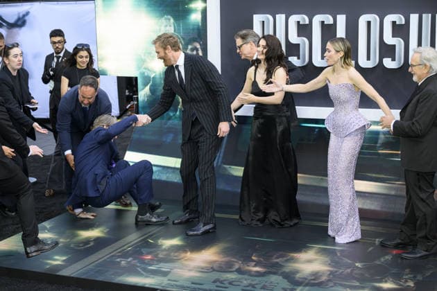 Celebrities attend the Disclosure Day film premiere at Leicester Square, London Featuring: Screenwriter David Koepp falls on the carpet Where: London, United Kingdom When: 04 Jun 2026 Credit: Cover Images **NOT AVAILABLE FOR HELLO MAGAZINE** EDITORIAL USE ONLY. NOT FOR USE BY NEWSPAPERS BASED IN THE UK. Copyright: xx coverimg55749034
