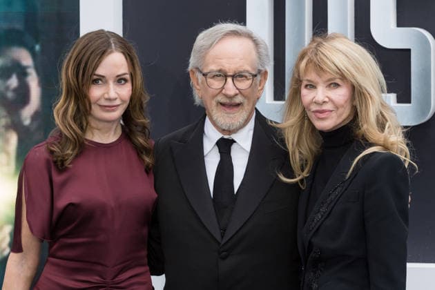Disclosure Day UK Premiere in London LONDON, UNITED KINGDOM - JUNE 04: Kristie Macosko Krieger, Steven Spielberg and Kate Capshaw attend the UK premiere of Disclosure Day at Cineworld Leicester Square in London, United Kingdom on June 04, 2026. Wiktor Szymanowicz Anadolu London United Kingdom. Editorial use only. Please get in touch for any other usage.  Copyright: x2026xAnadoluxWiktorxSzymanowiczx