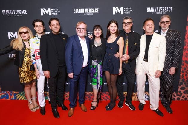 Gianni Versace Retrospective Photocall - Paris Doriana Alderuccio, Alain Alderuccio, Marco Antonio Caravano, Curator Karl von der Ahe, Rossella Catapano and Curator Saskia Lubnow attend the Gianni Versace Retrospective Photocall held at the Maillol Meseum on June 4, 2026 in Paris, France. Photo by David BoyerBACAPRESS.COM Paris France  Copyright: xBoyerxDavid ABACAx