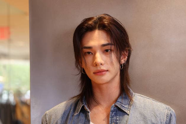 Photocall with Hyunjin of Stray Kids at Guess Jeans Hyunjin, Stray Kids 06 04 2026 Photocall with Hyunjin of Stray Kids at Guess Jeans held at the Guess Jeans in West Hollywood, CA Photo by Izumi Hasegawa Hollywood News Wire Inc. West Hollywood CA USA EDITORIAL USE ONLY Copyright: xx IzumixHasegawax xHollywoodxNewsxWirexInc.x hnphotos096930