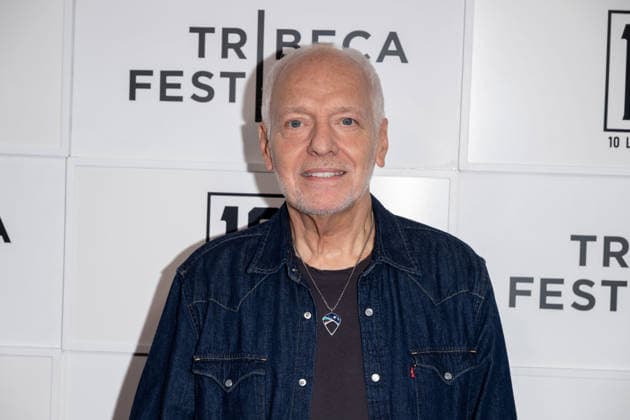 Frampton World Premiere, 25th Tribeca Festival, New York, USA - 04 Jun 2026 Peter Frampton attends Frampton World Premiere during the 2026 Tribeca Festival at BMCC Tribeca Performing Arts Center on June 4, 2026 in New York City. New York United States Copyright: xRonxAdarx xSOPAxImagesx _radar_frampton_20260604_01804