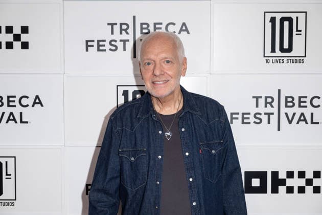 Frampton World Premiere, 25th Tribeca Festival, New York, USA - 04 Jun 2026 Peter Frampton attends Frampton World Premiere during the 2026 Tribeca Festival at BMCC Tribeca Performing Arts Center on June 4, 2026 in New York City. New York United States Copyright: xRonxAdarx xSOPAxImagesx _radar_frampton_20260604_01819