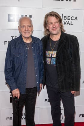 Frampton World Premiere, 25th Tribeca Festival, New York, USA - 04 Jun 2026 Peter Frampton and Rob Arthur attend Frampton World Premiere during the 2026 Tribeca Festival at BMCC Tribeca Performing Arts Center on June 4, 2026 in New York City. New York United States Copyright: xRonxAdarx xSOPAxImagesx _radar_frampton_20260604_01847