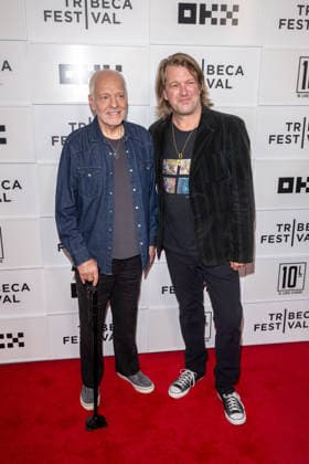 Frampton World Premiere, 25th Tribeca Festival, New York, USA - 04 Jun 2026 Peter Frampton and Rob Arthur attend Frampton World Premiere during the 2026 Tribeca Festival at BMCC Tribeca Performing Arts Center on June 4, 2026 in New York City. New York United States Copyright: xRonxAdarx xSOPAxImagesx _radar_frampton_20260604_01858