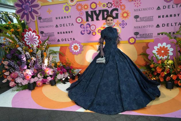 June 4, 2026, New York, Ny, USA: JEAN SHAFIROFF attends the New York Botanical Garden Conservatory Ball, .The New York Botanical Garden,.June 4, 2026 . . attends the New York Botanical Garden Conservatory Ball, .The New York Botanical Garden,.June 4, 2026 . New York USA - ZUMAms4_ 20260604_faf_ms4_007 Copyright: xSoniaxMoskowitzxGordonx