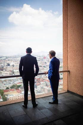 (L-R) Johann Wadephul (CDU), Bundesaussenminister, und Roberto Velasco Alvarez, Aussenminister von Mexiko, aufgenommen im Rahmen eines Treffens in Mexiko Stadt, 04.06.2026. Fotografiert im Auftrag des Auswaertigen Amtes Mexiko Stadt Mexiko *** L R Johann Wadephul CDU , Federal Foreign Minister, and Roberto Velasco Alvarez, Foreign Minister of Mexico, photographed during a meeting in Mexico City, 04 06 2026 Photographed on behalf of the Federal Foreign Office Mexico City Mexico Copyright: xJulianexSonntag AAx