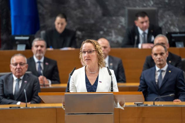 National Assembly of Slovenia in Ljubljana - 04 Jun 2026 Mateja Ribi? Slovenian Minister of demographic, family and social affairs attends the First meeting of 16th Government of Slovenia. Ljubljana Slovenia Copyright: xAndrejxTarfilax xSOPAxImagesx DSC_0165