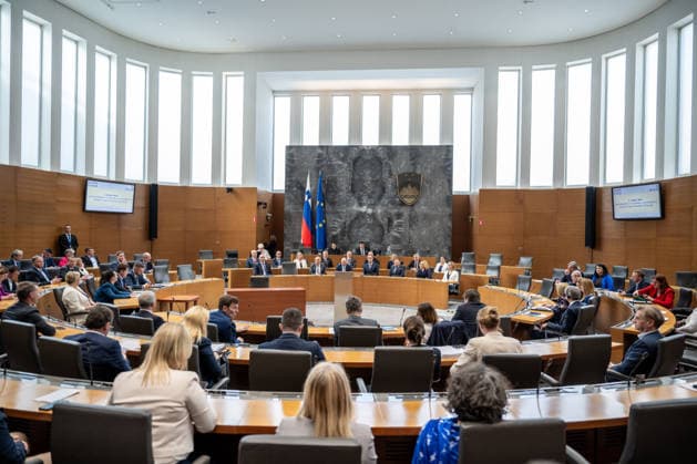 National Assembly of Slovenia in Ljubljana - 04 Jun 2026 Slovenian parliament during the First meeting of 16th Government of Slovenia. Ljubljana Slovenia Copyright: xAndrejxTarfilax xSOPAxImagesx DSC_9786