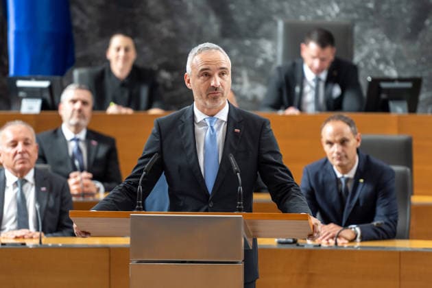 National Assembly of Slovenia in Ljubljana - 04 Jun 2026 Janez Cigler Kralj Slovenian Minister of agriculture attends the First meeting of 16th Government of Slovenia. Ljubljana Slovenia Copyright: xAndrejxTarfilax xSOPAxImagesx DSC_0011