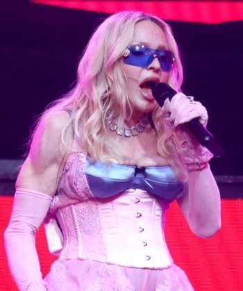June 4, 2026, New York, New York, USA: Singer icon MADONNA performs a surprise pop up concert partnered with the app Grindr in Time Square to promote her new album Confessions ll also called Confessions on the Dance Floor - Part ll. New York USA - ZUMAk03_ 20260604_zaf_k03_094 Copyright: xNancyxKaszermanx