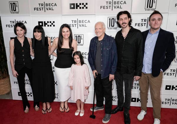 FRAMPTON World Premiere Peter Frampton and family attends the World Premiere of FRAMPTON held during the Tribeca Film Festival at OKX Theater BMCC TPAC in New York on Thursday, June 5th, 2026., Credit:Jennifer Graylock Avalon United States, New York, New York City, OKX Theater BMCC TPAC  Copyright: xJenniferxGraylockx xAvalonx 1107825274