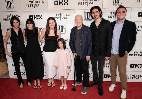 FRAMPTON World Premiere Peter Frampton and family attends the World Premiere of FRAMPTON held during the Tribeca Film Festival at OKX Theater BMCC TPAC in New York on Thursday, June 5th, 2026., Credit:Jennifer Graylock Avalon United States, New York, New York City, OKX Theater BMCC TPAC  Copyright: xJenniferxGraylockx xAvalonx 1107825280