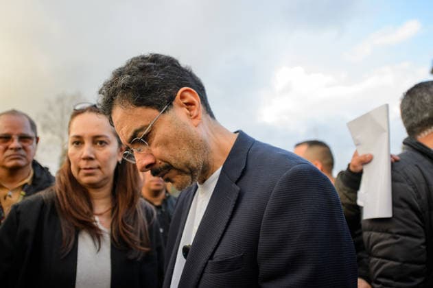 June 4, 2026, Bogota, Bogota D.C, Colombia: Colombian left-wing presidential candidate Ivan Cepeda and his running mate Aida Quilcue receive support from football fans in the midst of the presidential runoffs on June 4, 2026, in Bogota, Colombia. Bogota Colombia - ZUMAvp1_ 20260604_zia_vp1_002 Copyright: xSebastianxBarrosx