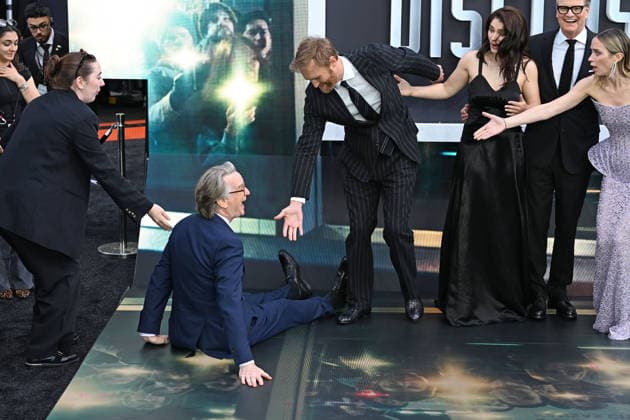 Disclosure Day UK Premiere LONDON, ENGLAND - JUNE 04: David Koepp, Wyatt Russell, Eve Hewson, Colin Firth and Emily Blunt attending Disclosure Day UK Premiere, Cineworld, Leicester Square on June 04, 2026 in London, England. CAP MAR MAR Great Britain Copyright: xMartinxHarris CapitalxPicturesx