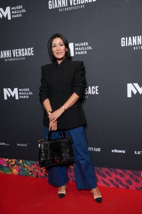 Karima Charni Personalities at the first major French retrospective devoted to Gianni Versace at the Musée Maillol in Paris on June 4, 2026 Gianni Versace Retrospective brings together nearly 450 exceptional pieces - original creations and silhouettes, accessories, sketches, decorative objects, photographs, In a resolutely pop scenography designed by Nathalie Crinière, the exhibition retraces an entire career dedicated to creation, and reveals the multiple inspirations that shaped Versaces universe  Copyright: xAnne-SophiexGuebeyx xBestimagexAnne-SophiexGuebeyx xBestimagex