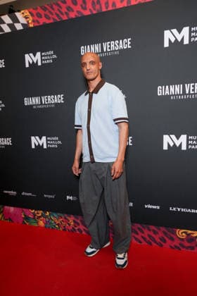 Abdé Maziane Personalities at the first major French retrospective devoted to Gianni Versace at the Musée Maillol in Paris on June 4, 2026 Gianni Versace Retrospective brings together nearly 450 exceptional pieces - original creations and silhouettes, accessories, sketches, decorative objects, photographs, In a resolutely pop scenography designed by Nathalie Crinière, the exhibition retraces an entire career dedicated to creation, and reveals the multiple inspirations that shaped Versaces universe  Copyright: xAnne-SophiexGuebeyx xBestimagexAnne-SophiexGuebeyx xBestimagex
